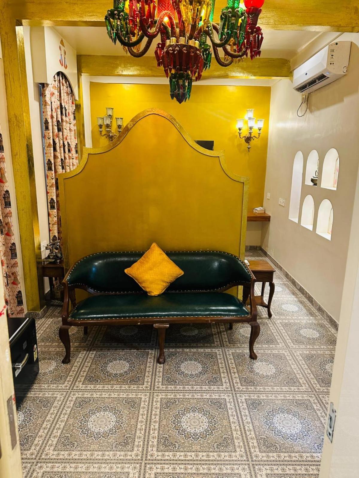 Stay Banaras - A Boutique Hotel Varanasi Exterior photo