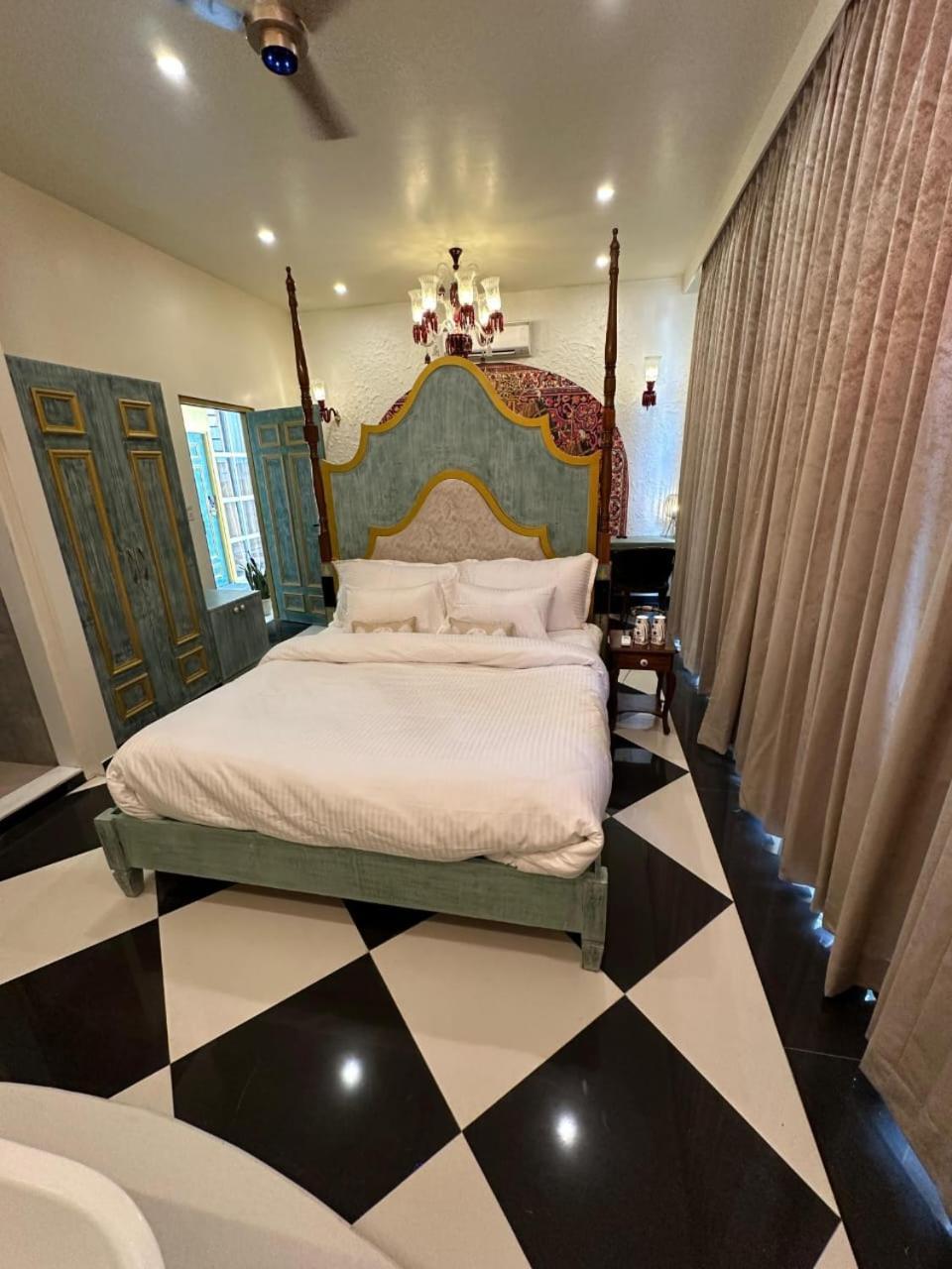 Stay Banaras - A Boutique Hotel Varanasi Exterior photo